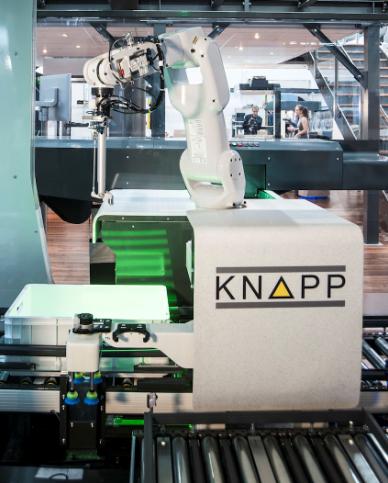 KNAPP首款机器人拣选系统荷兰成功亮相2.jpg