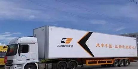 奔驰卡车2.jpg